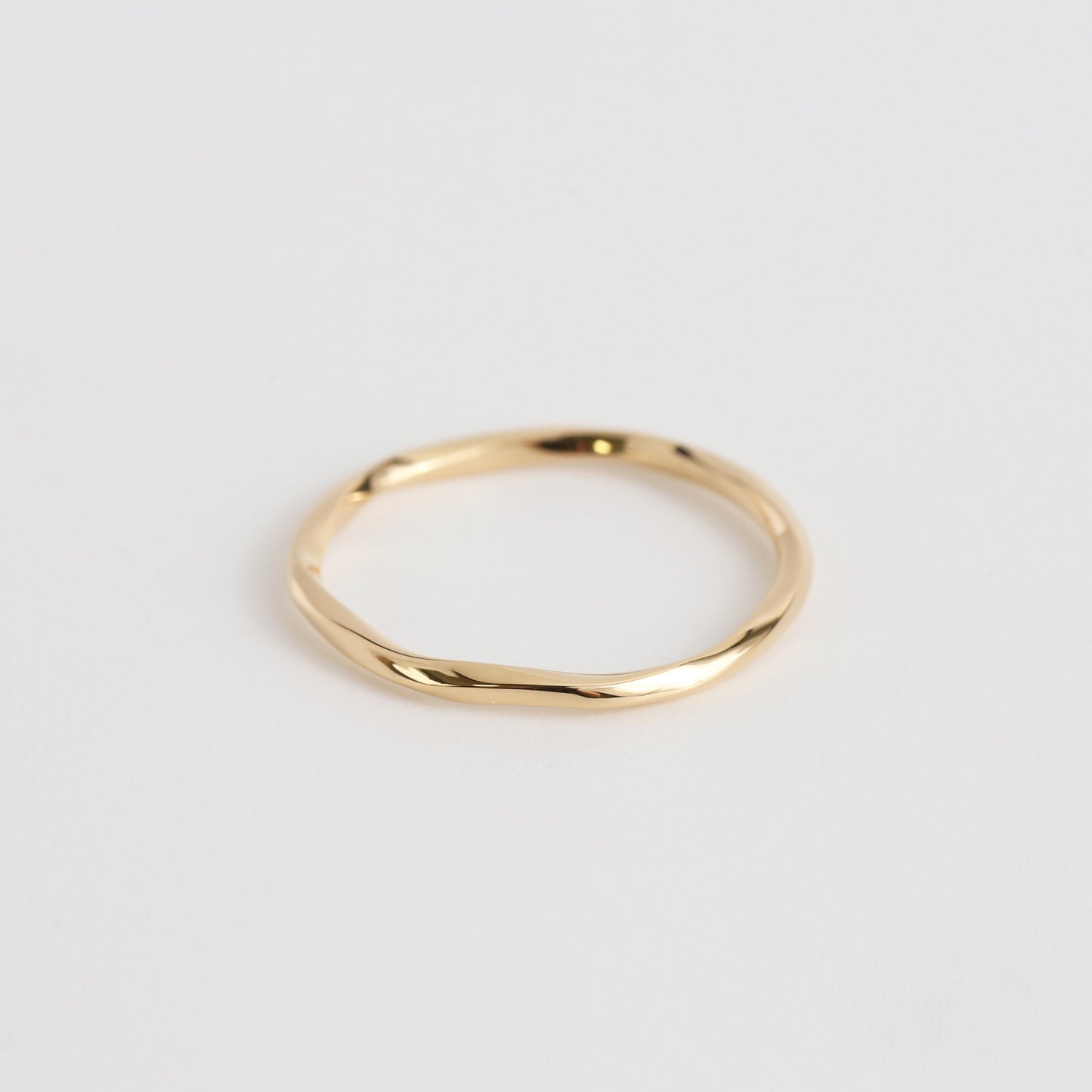 Torquent Ring
