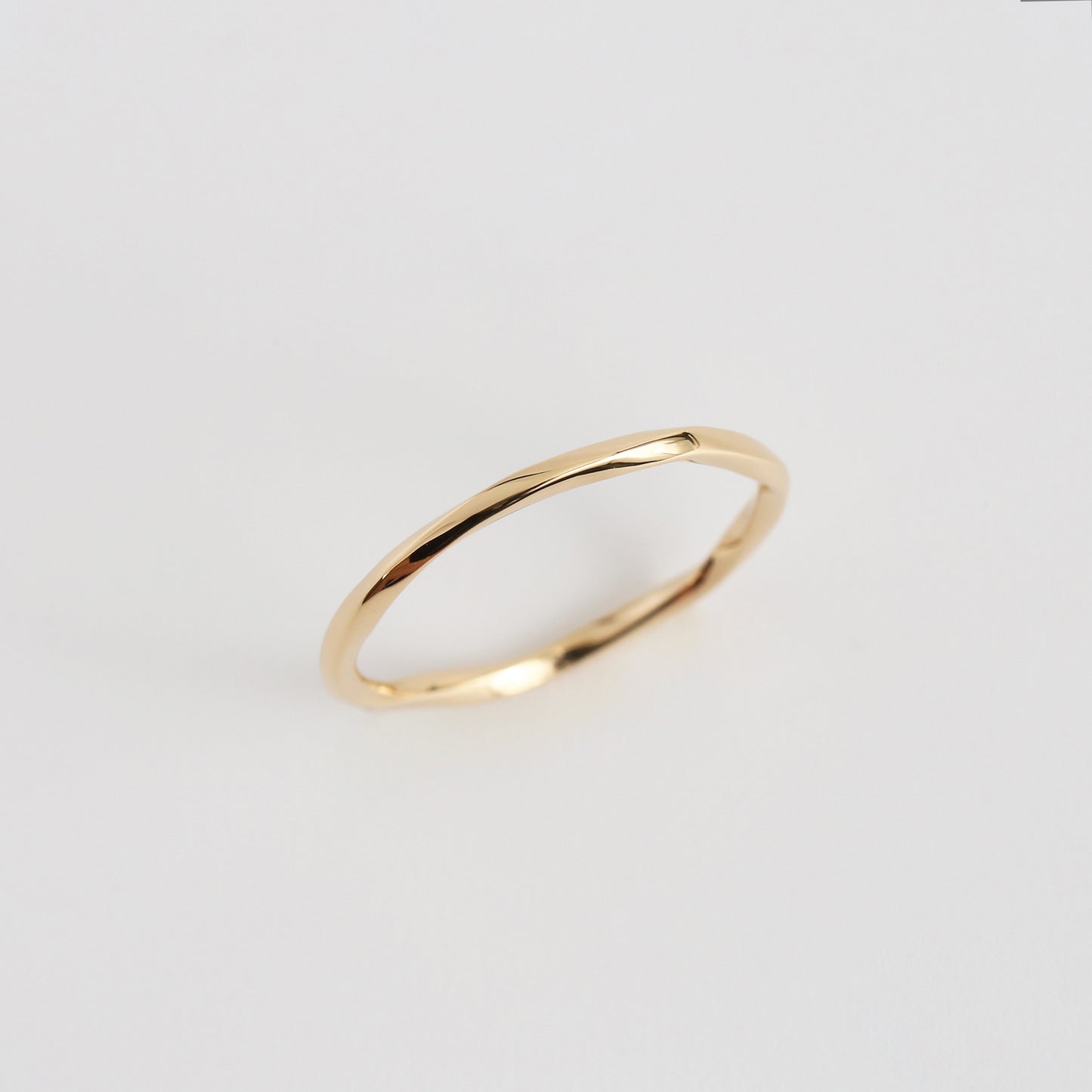 Torquent Ring