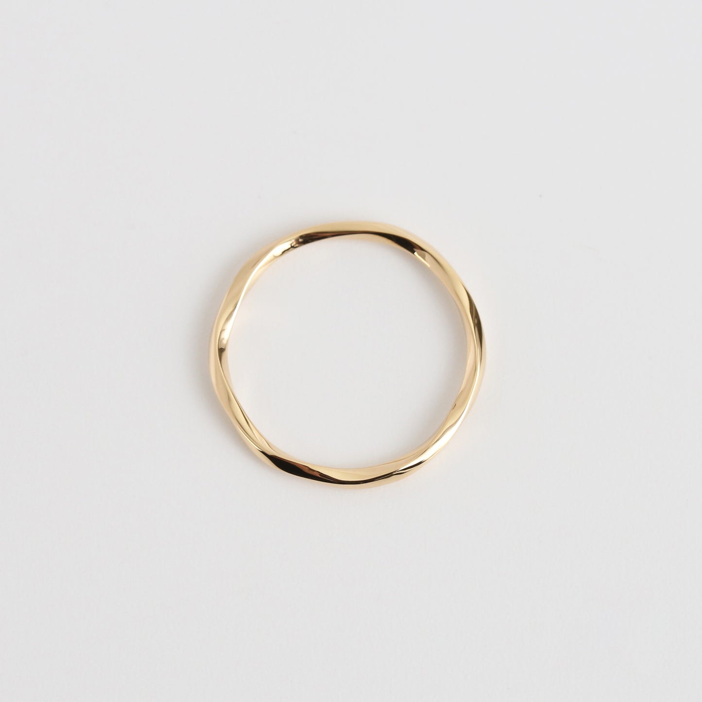 Torquent Ring