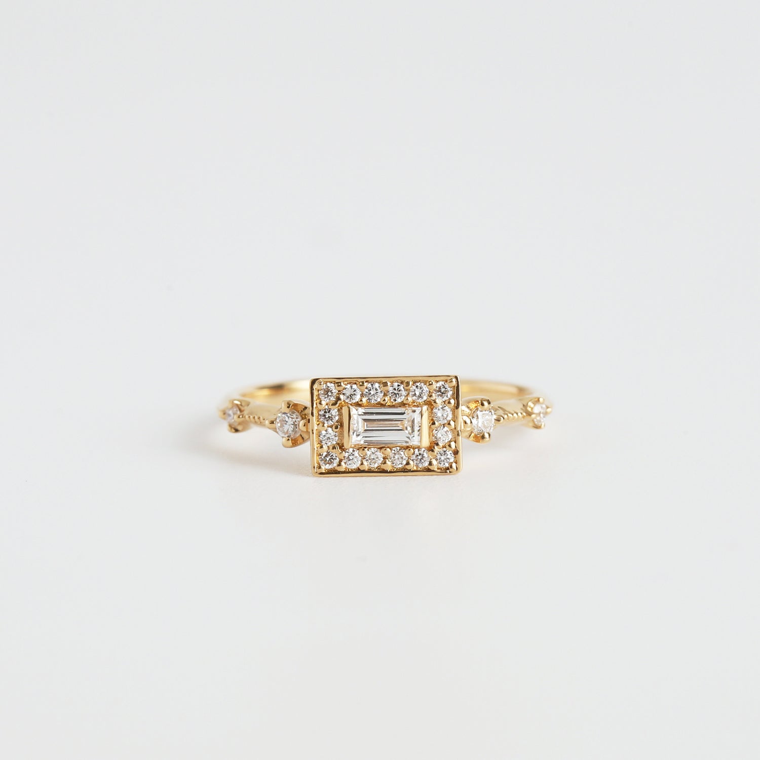 Allure Ring