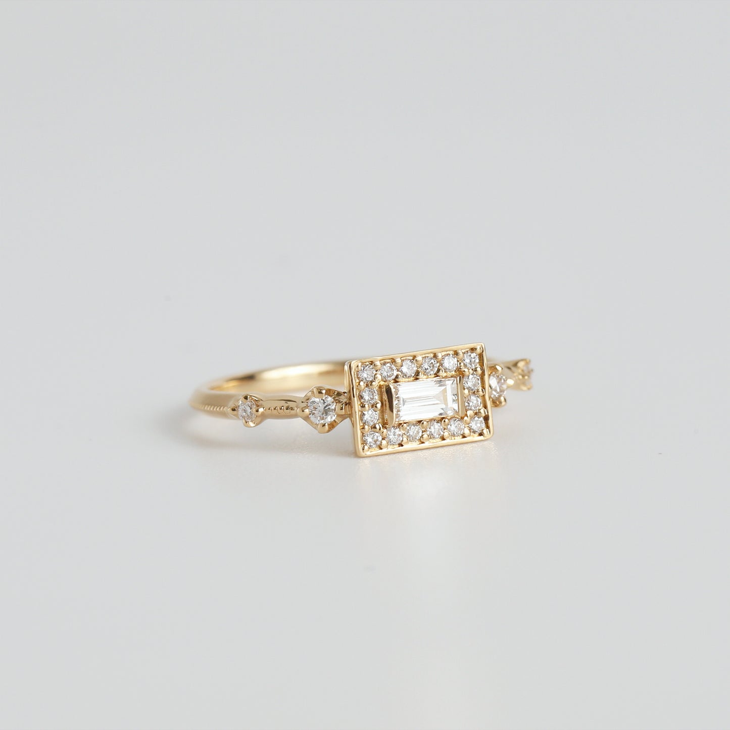 Allure Ring