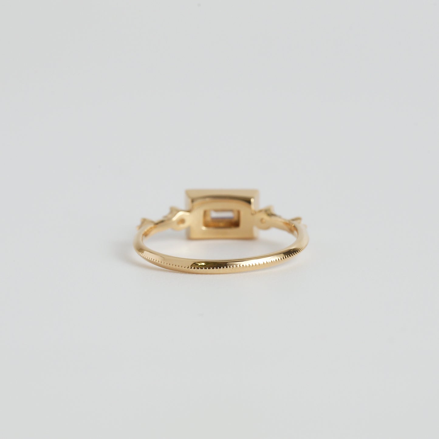 Allure Ring
