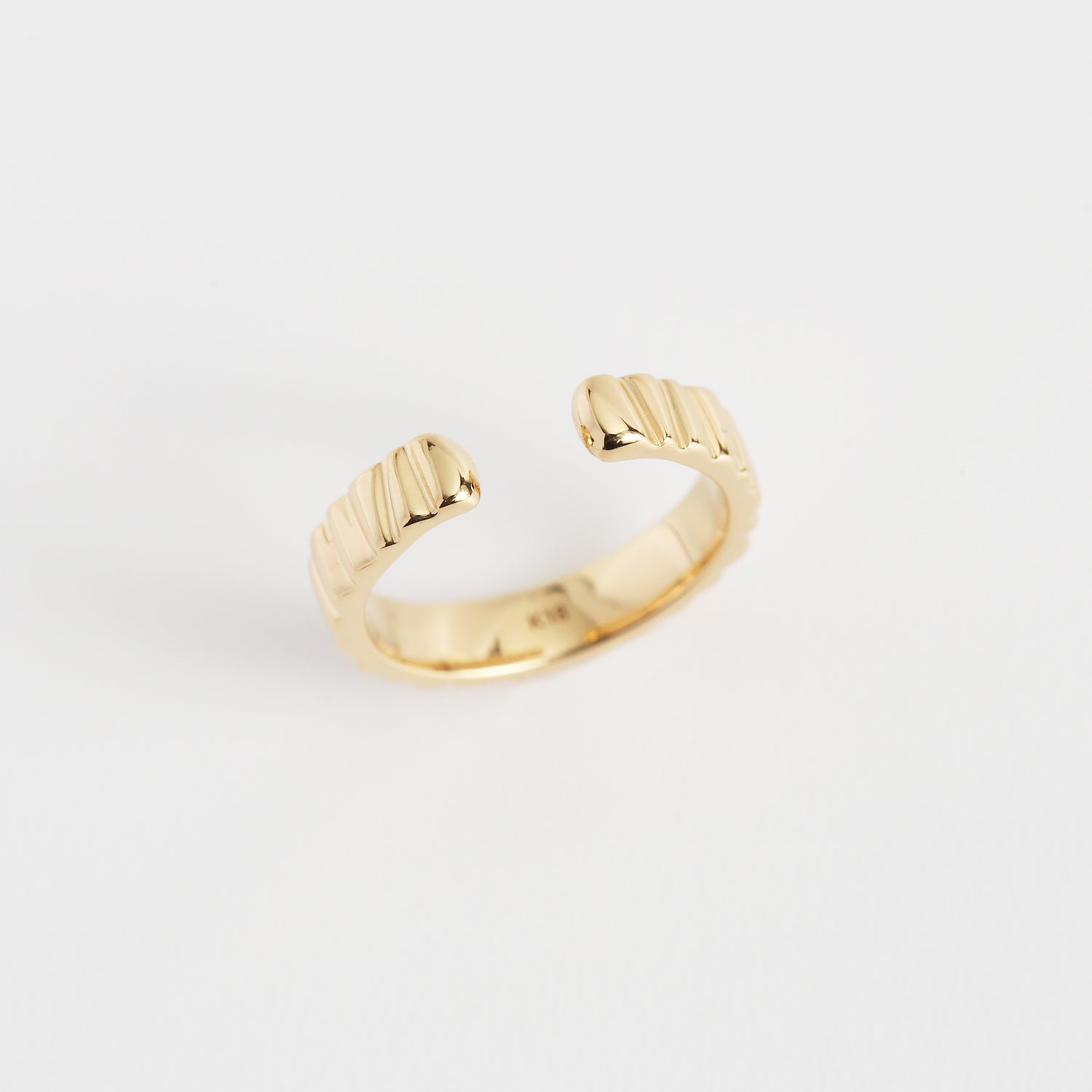 Unparallel Ear Cuff