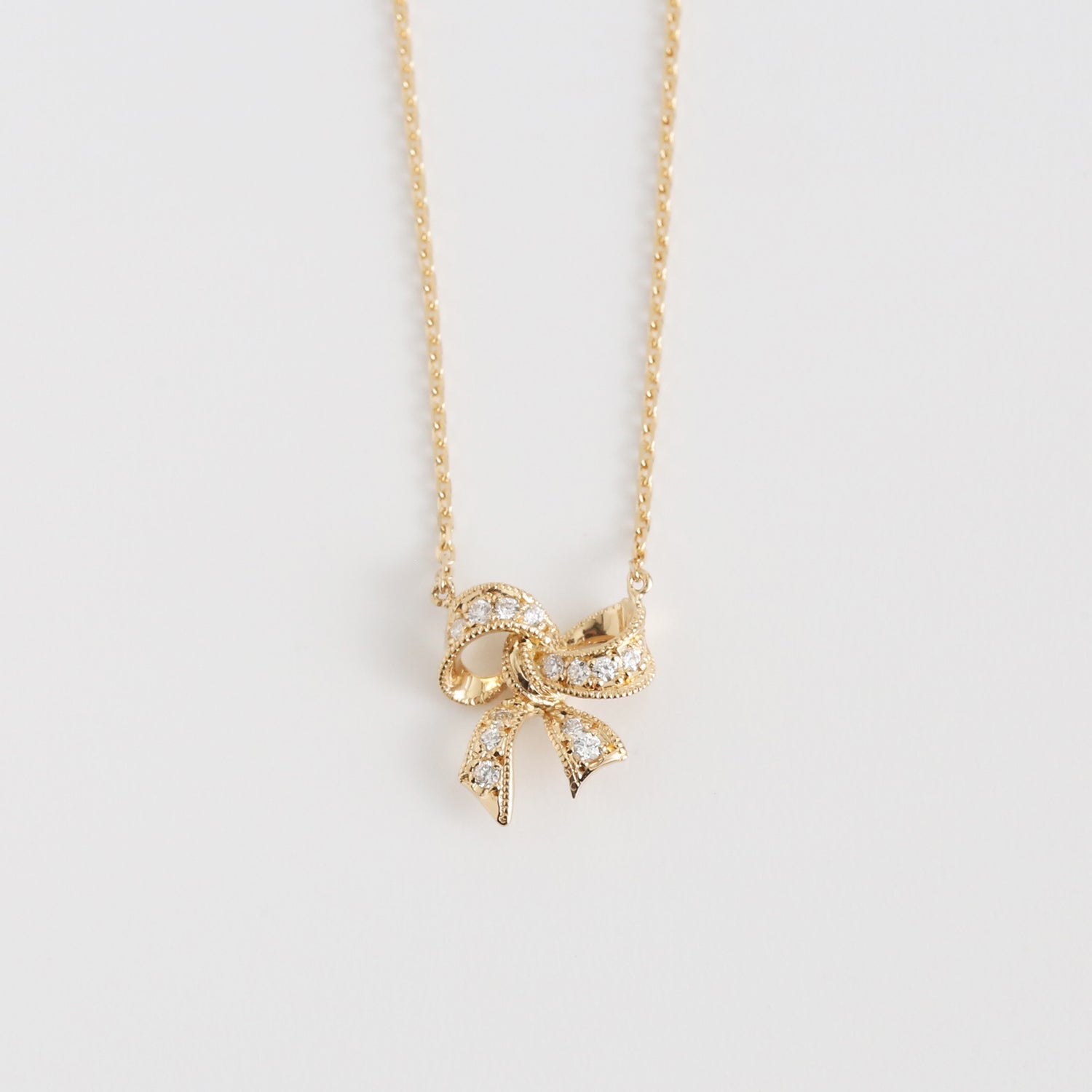 Ribbon Necklace Diamond