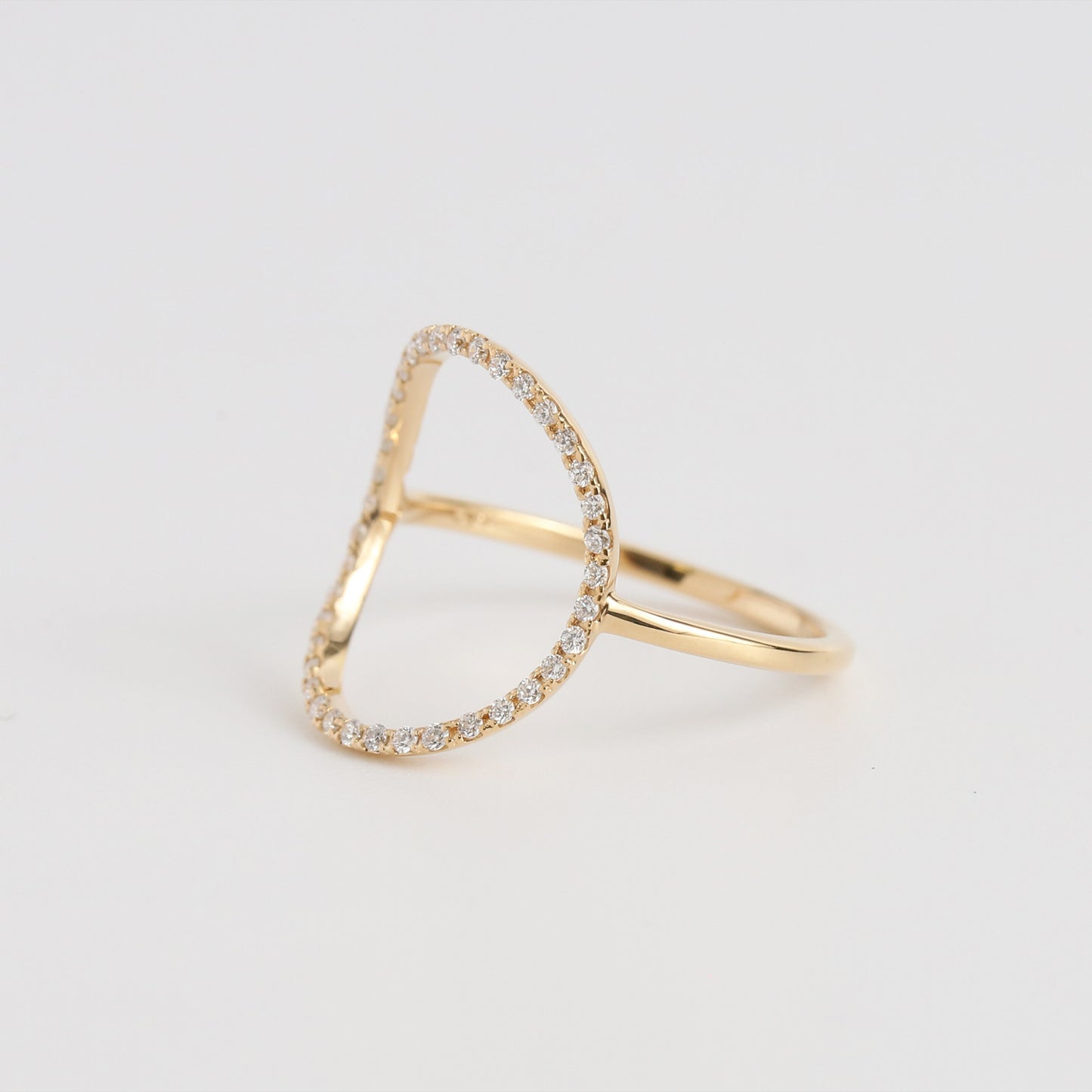 Circle Diamond Ring
