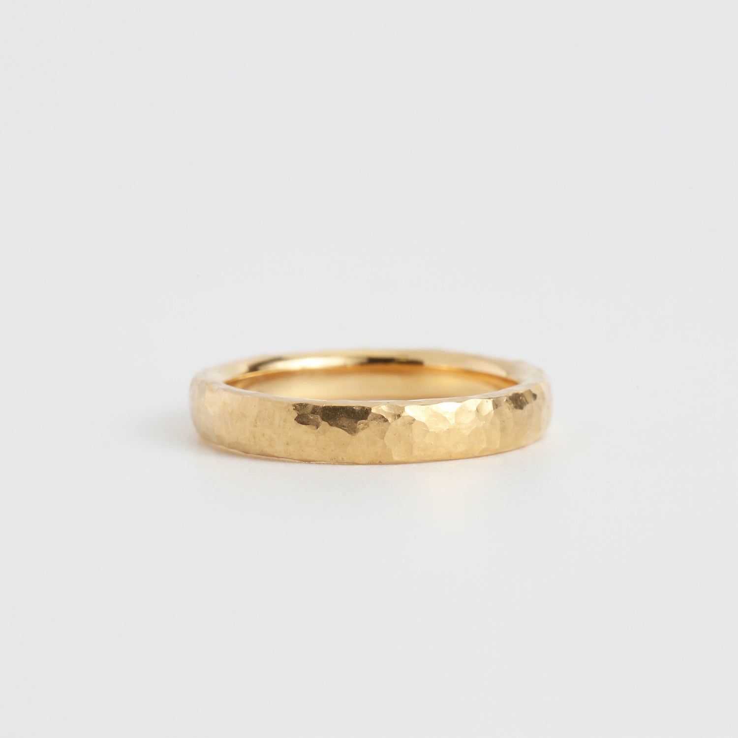 Plane Nude Ring / Hammer Medium