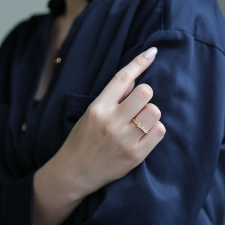 Ribbon Ring – AVARON
