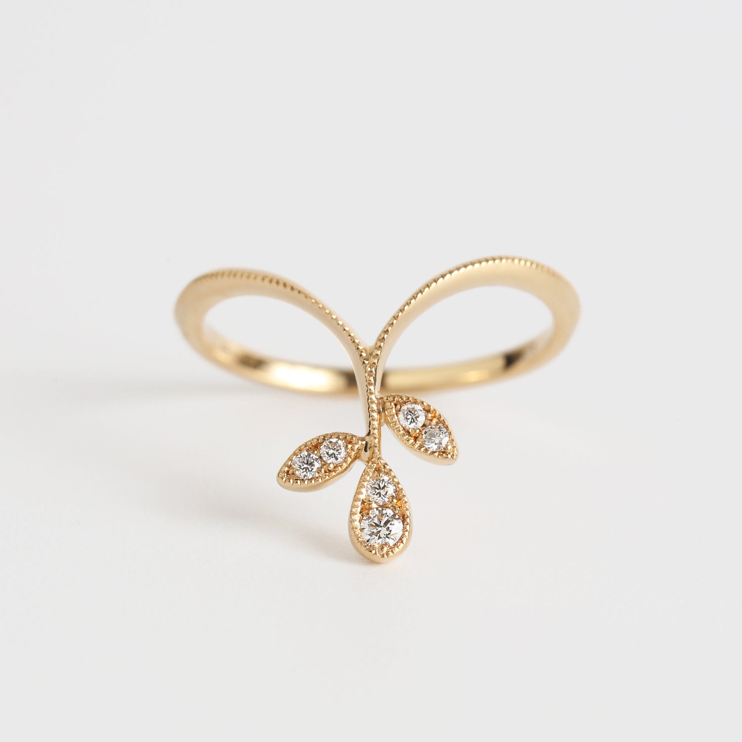 Verdure | Dress up Leaf Ring