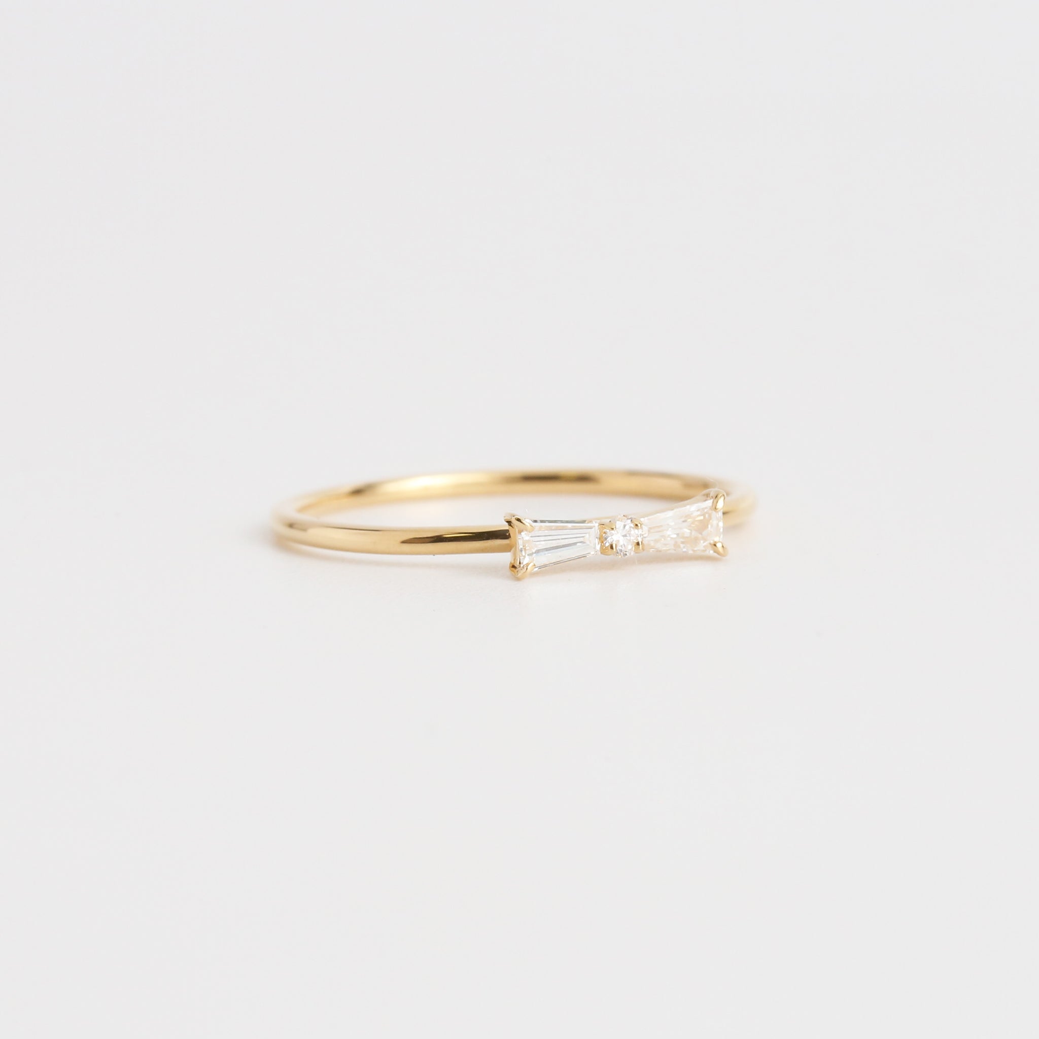 V Ligne Ring – AVARON