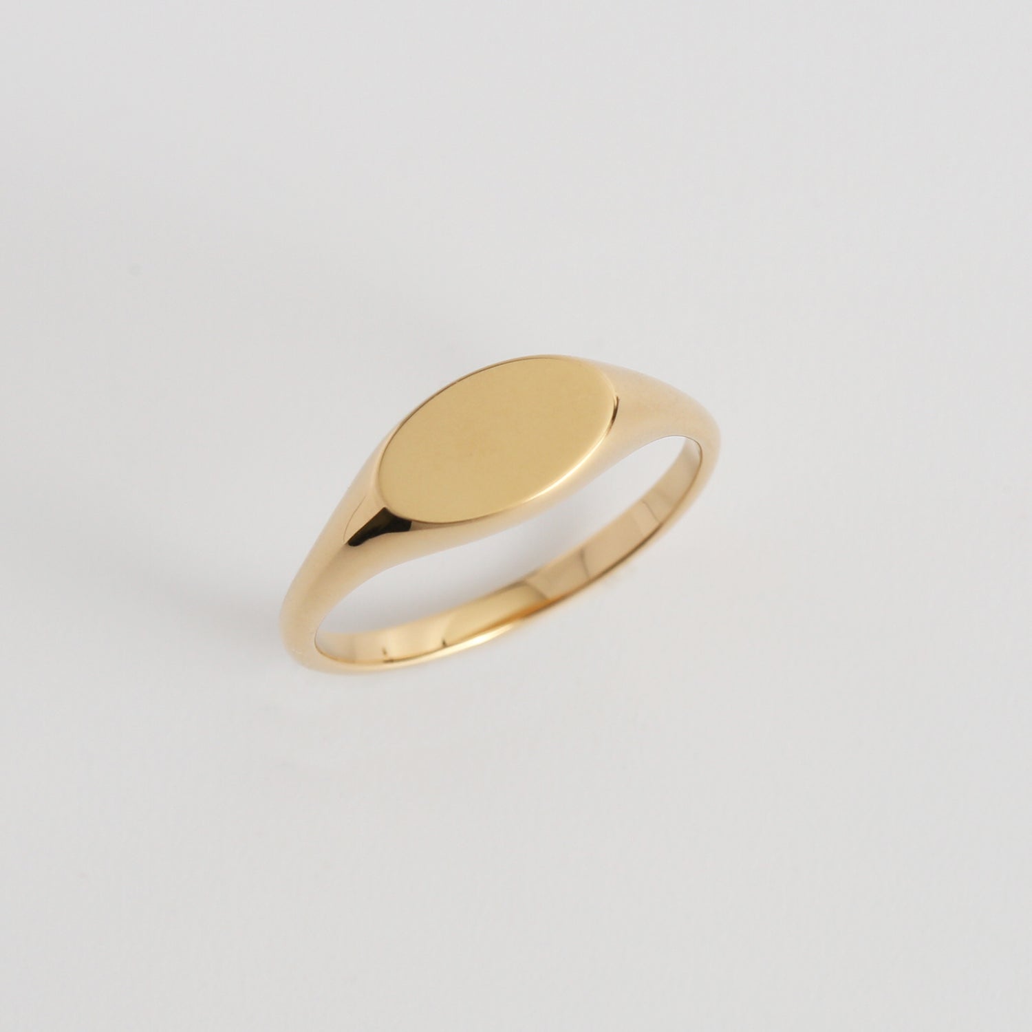 Signet Ring / GOLD