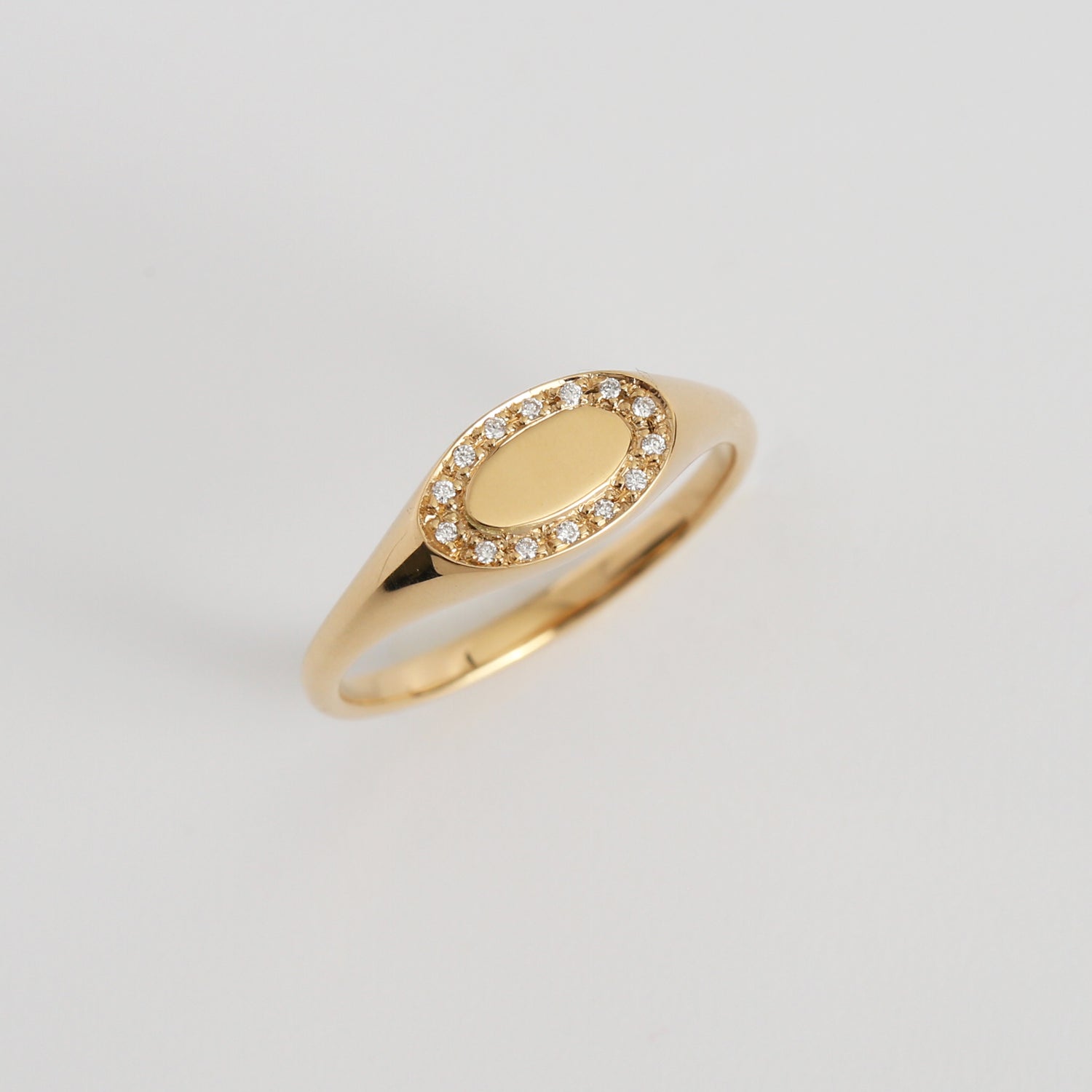 Signet Ring / DIAMOND