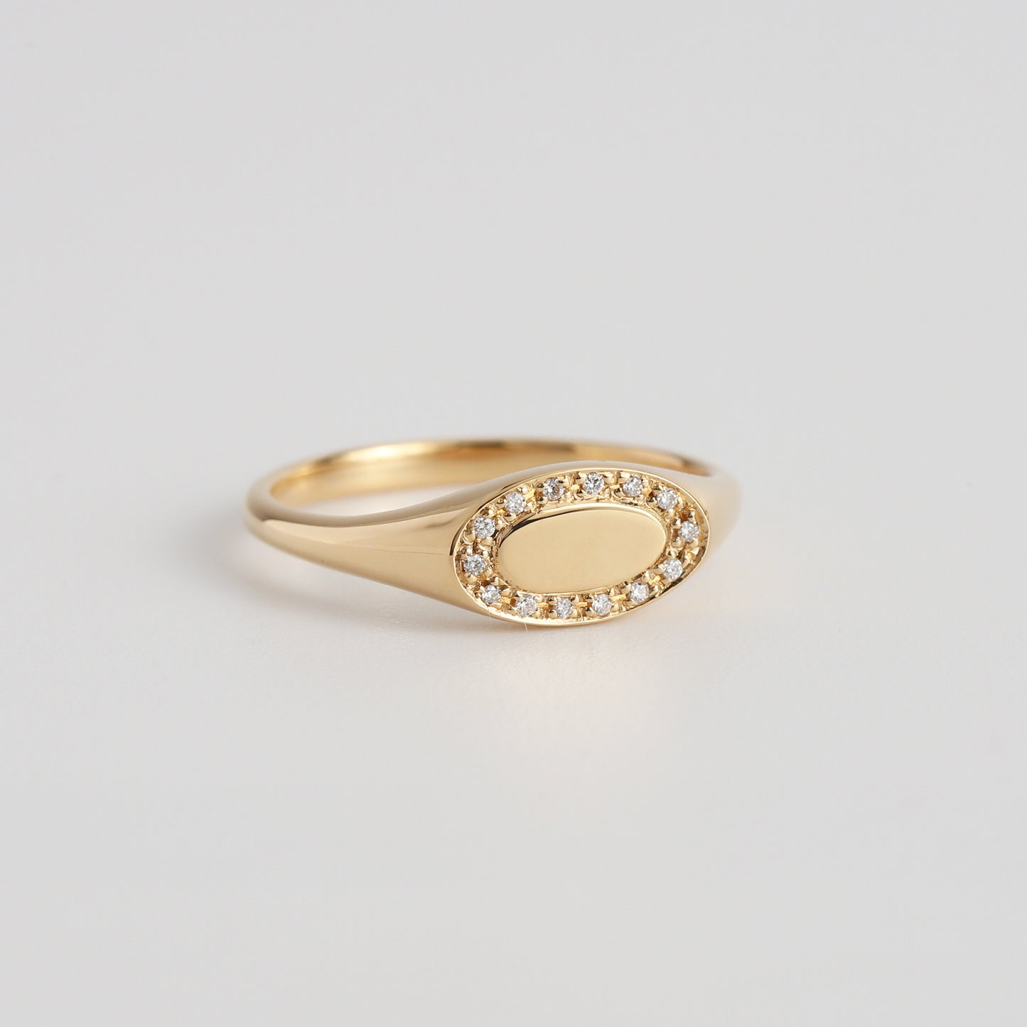 Signet Ring / DIAMOND