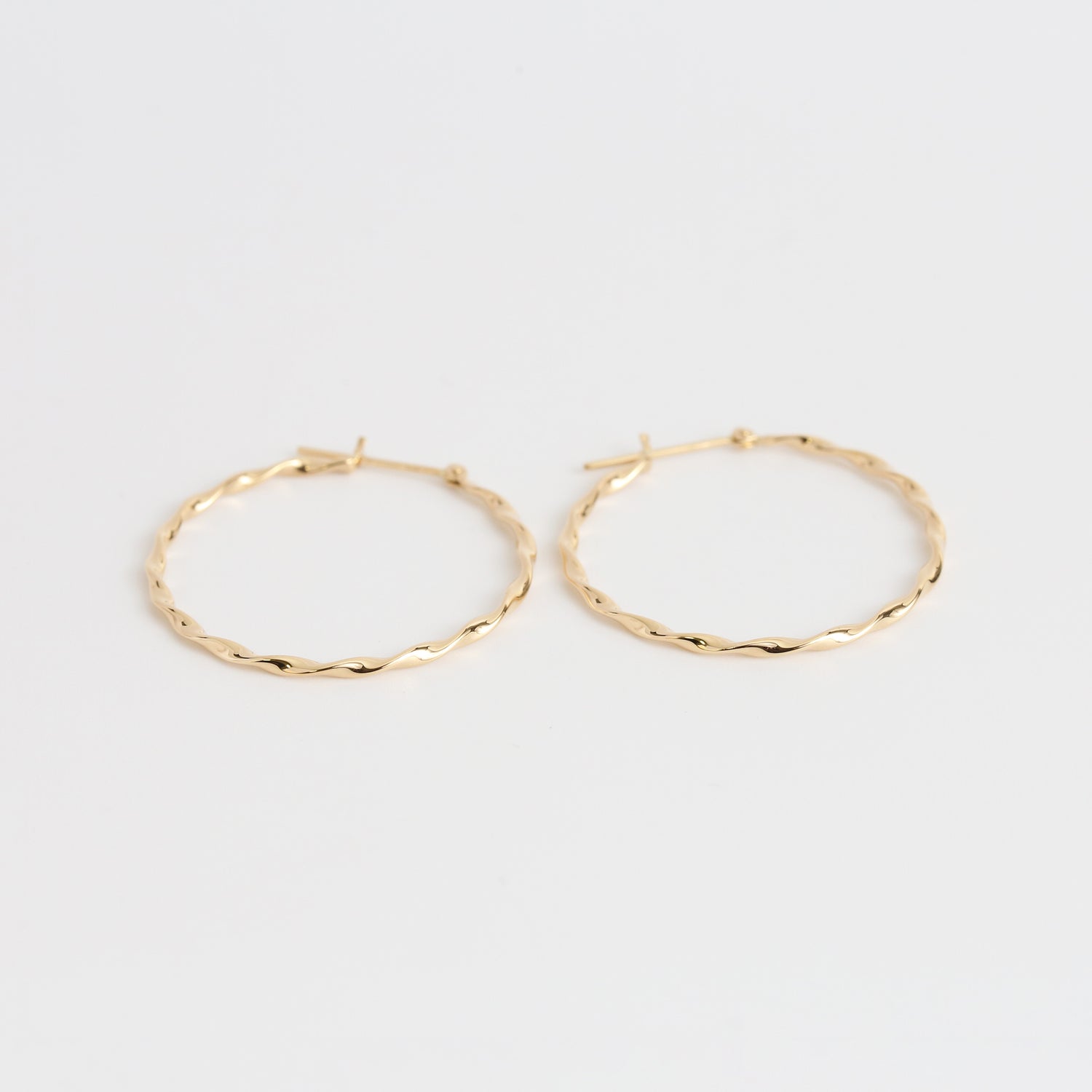 Elmoa Hoop Pierce M