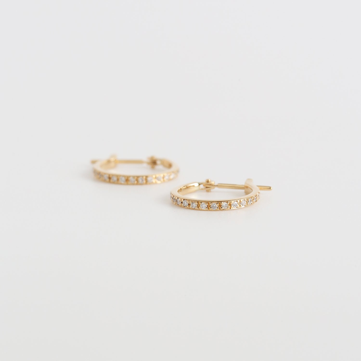 Hoop Pierce Diamond