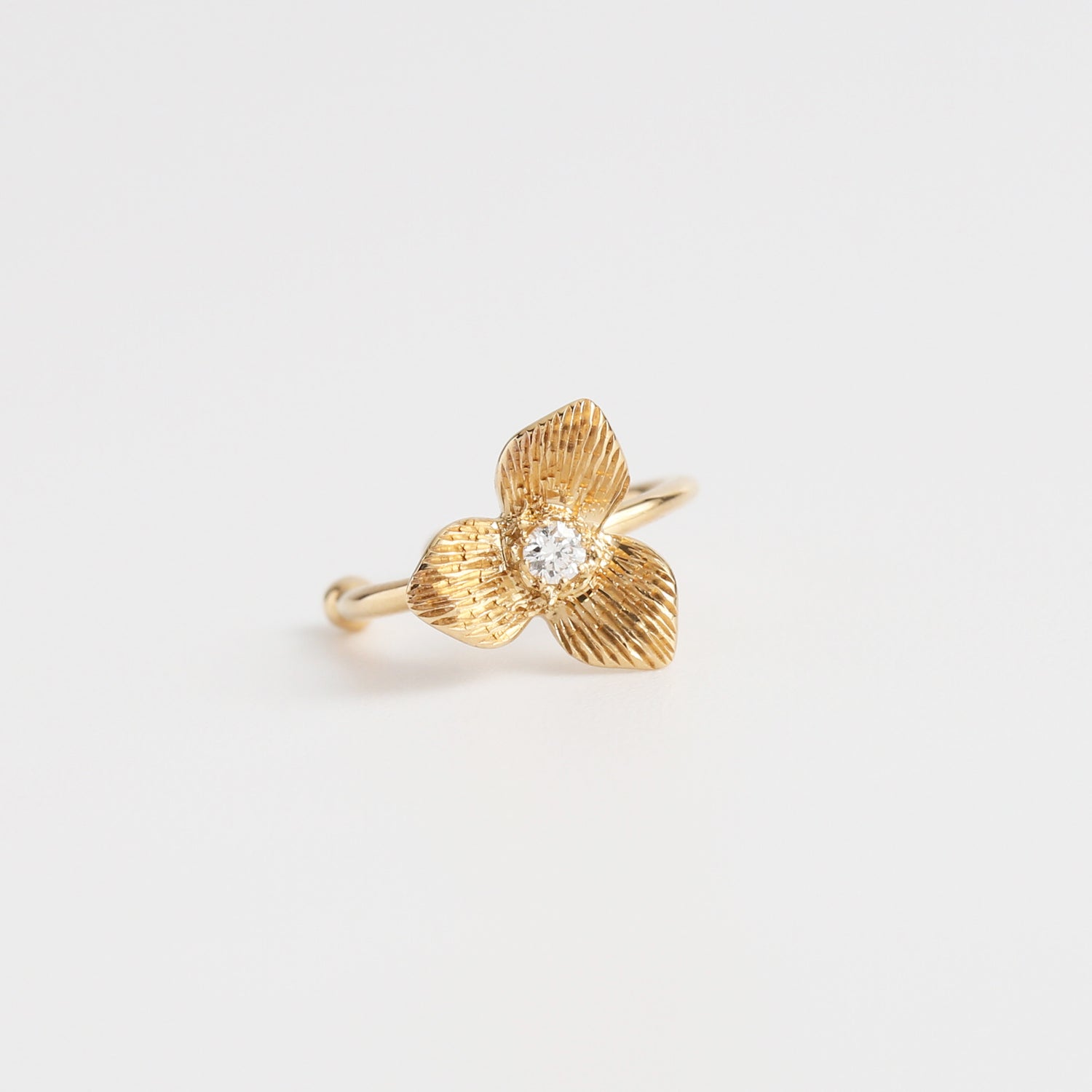 Trillium / Ear Cuff