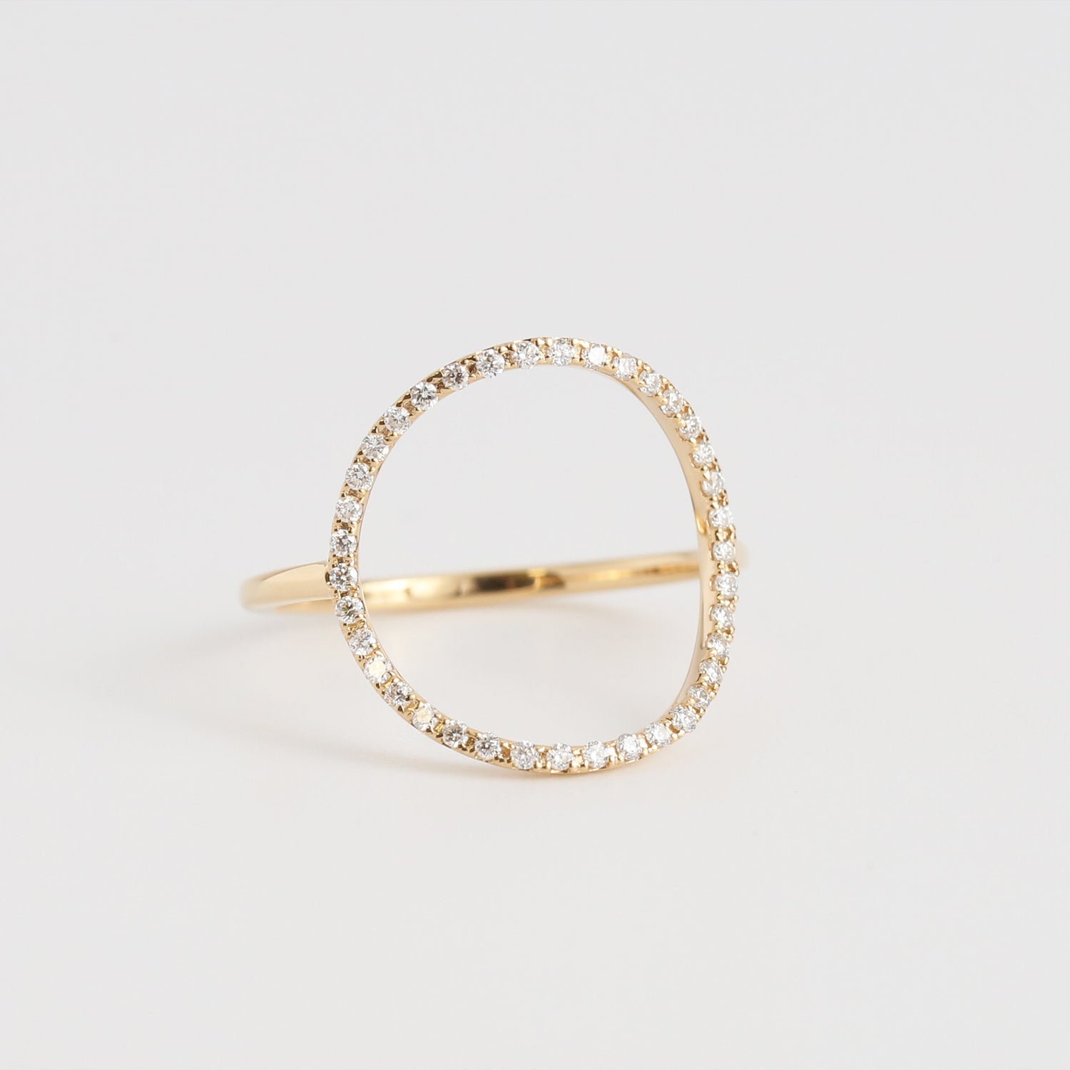 Circle Diamond Ring