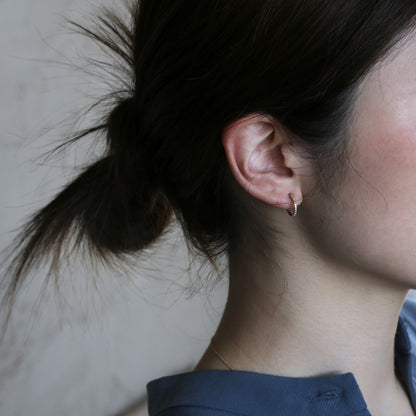Hoop Pierce Diamond
